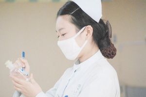 四川城市技校护理这个专业好就业吗？