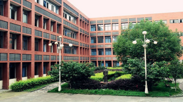 四川省江油市第一中学.png