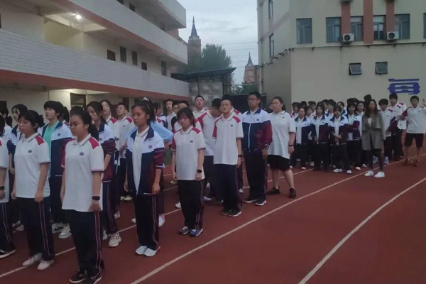 川科外国语学校