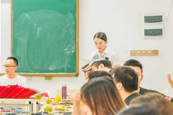 四川省经济管理学校