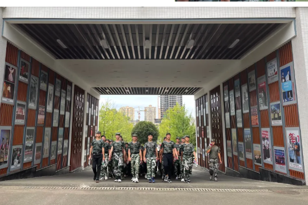 服装艺术学校怎么样