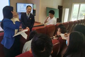 成都外国语学校是公立还是私立老师怎么样