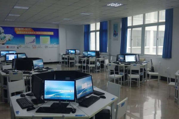成工科技技工学校招生专业