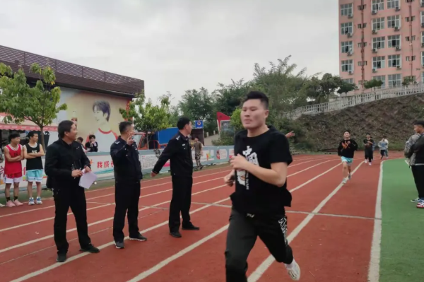 南充电子工业学校国防专业
