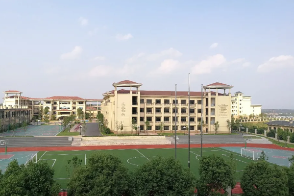 保罗外国语学校招生简章