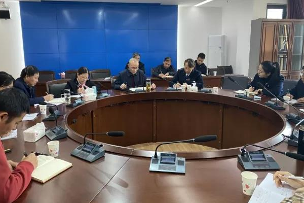 龙泉二中艺体教学