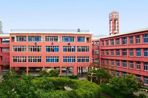 崇庆中学怎么样