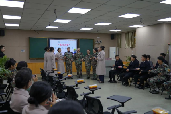 成都航空旅游职业学校