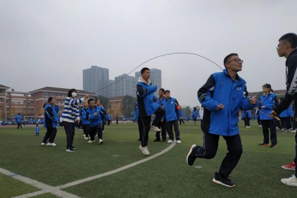崇庆中学是重点高中吗