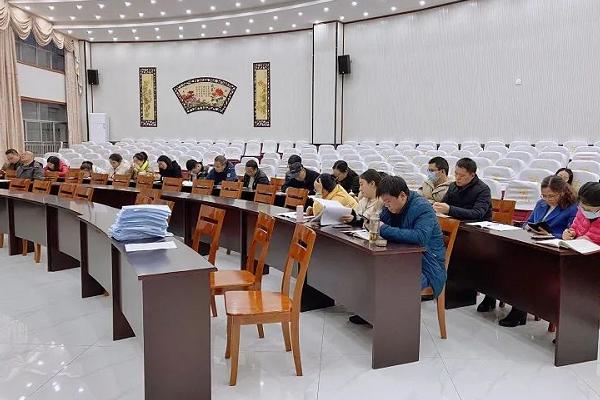 普明中学举办班主任大会