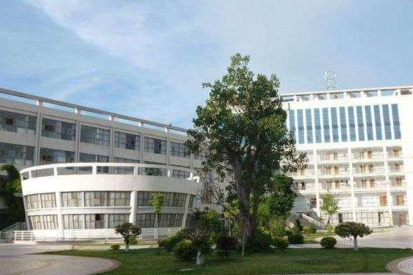 四川国盛技工学校烹饪专业好吗