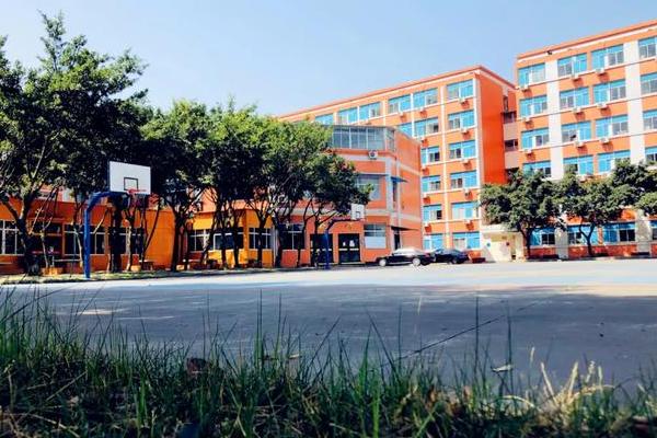四川现代艺术学校