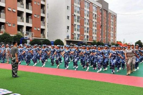 四川兴科城市交通技工学校