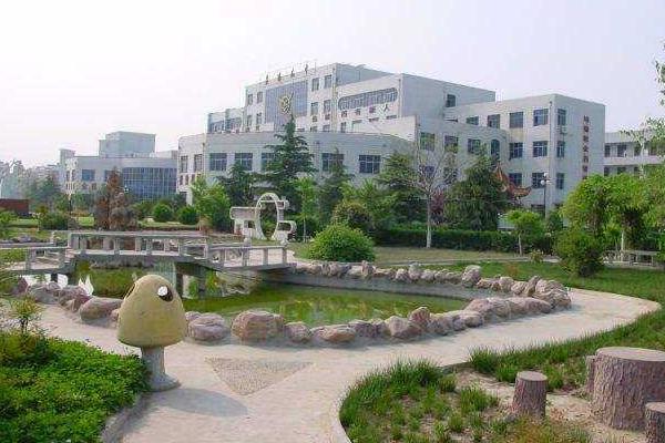 四川师范大学幼师学院