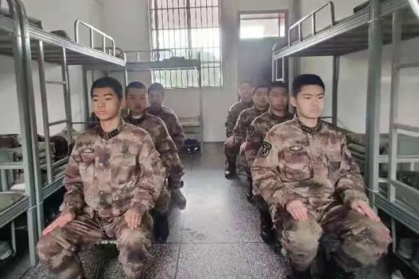 男生学无人机应用技术专业好吗