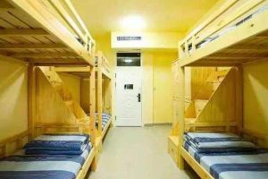 都江堰市领川实验学校宿舍条件好吗