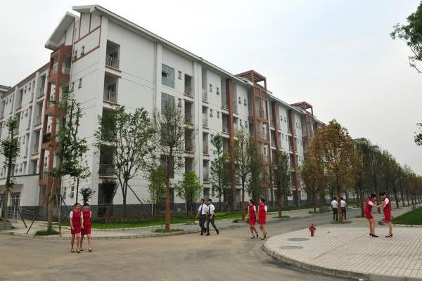 攀枝花市经贸旅游学校资助政策