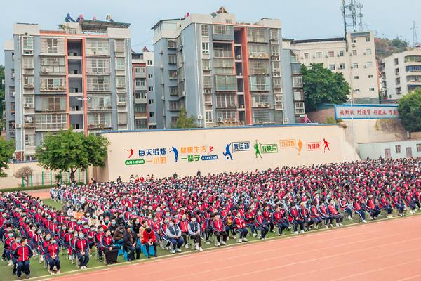 攀枝花市经贸旅游学校举办法制教育讲座