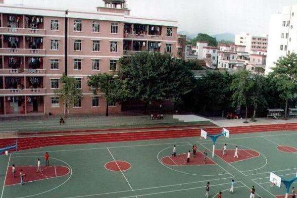 绵阳普明中学怎么样