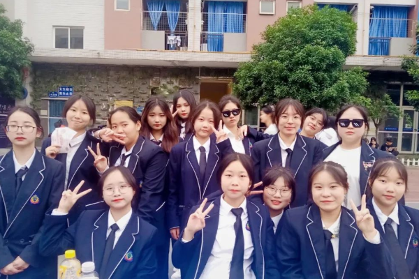 华商理工职业学校