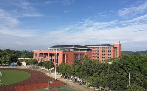 成都青华职业学校