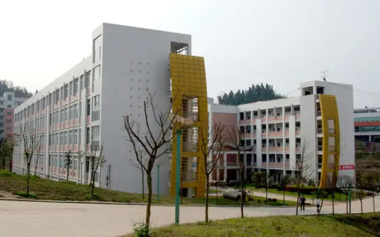 四川省蓬溪县中等职业技术学校