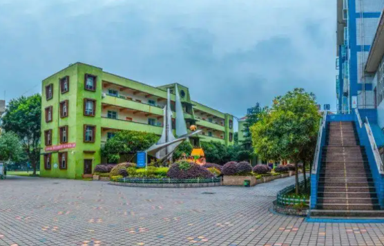 眉山实验高级中学怎么样