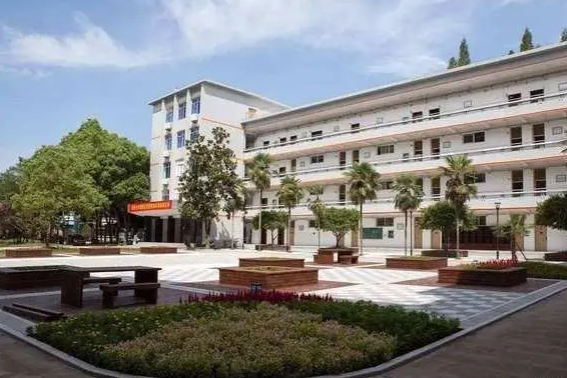 泸州市江南职业中学校