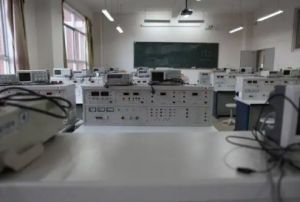 在四川初中毕业上技校学啥好就业