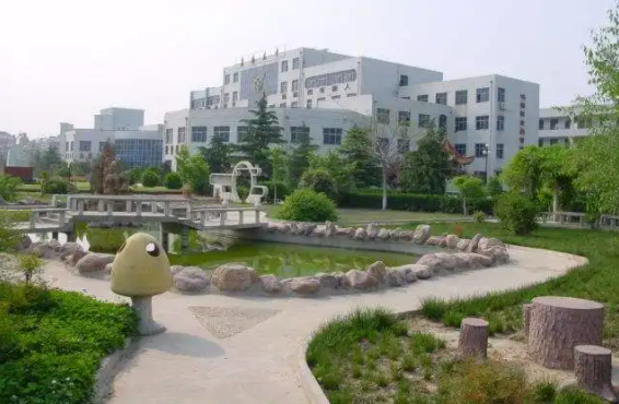 成都技师学院