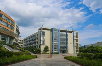 四川交通运输职业学校 