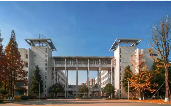 四川现代职业学院