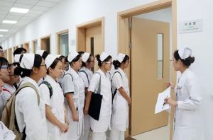 成都职业护理学校招生条件有哪些