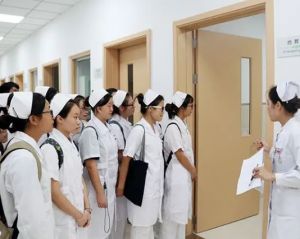 成都护理学校专业毕业待遇怎么样