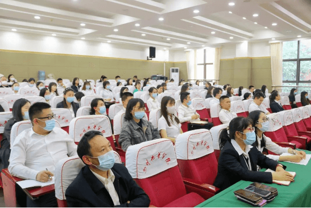 四川托普计算机职业学校