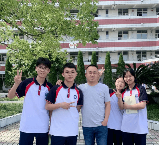 四川眉山映天学校