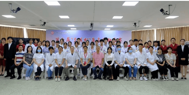 成都中医药大学附属医院针灸学校