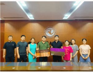 成都市文化艺术学校是公办学校吗