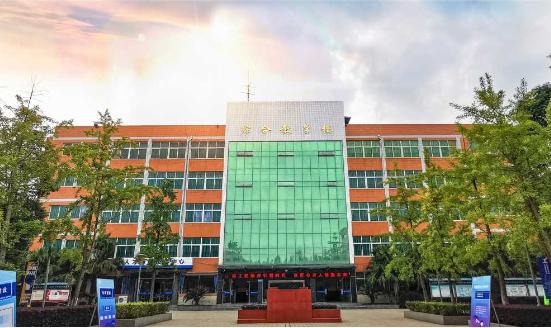 四川科创技工学校