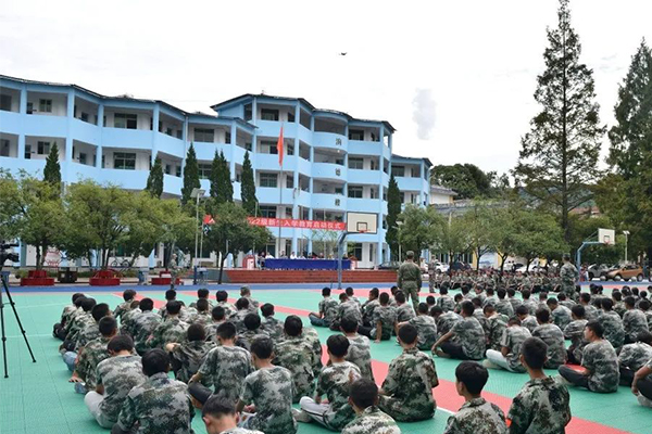 四川省天全职业高级中学环境