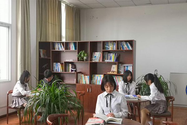 德阳弘正科技职业学校招生
