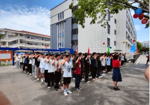 四川省绵阳职业技术学校师资力量_教学设施