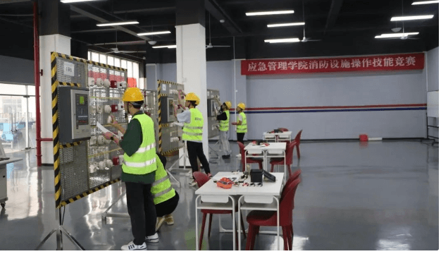 德阳科贸职业学院
