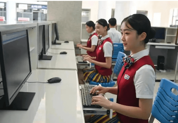 四川航空旅游职业学院