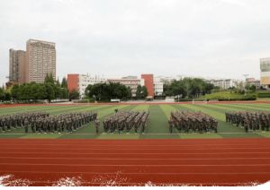 2024年成都龙泉中学招生计划_招生分数