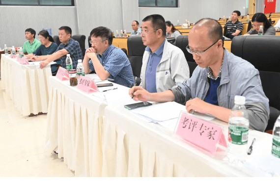眉山天府新区第一中学