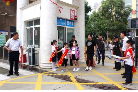成都绵实外国语学校