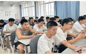 2024年德阳科贸职业学院中职部师资力量_办学优势