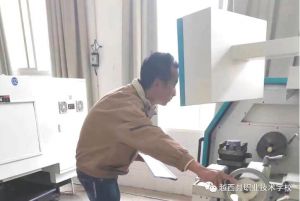 2024年越西县职业技术学校收费标准_助学政策