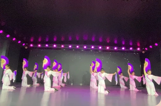 四川现代艺术学校